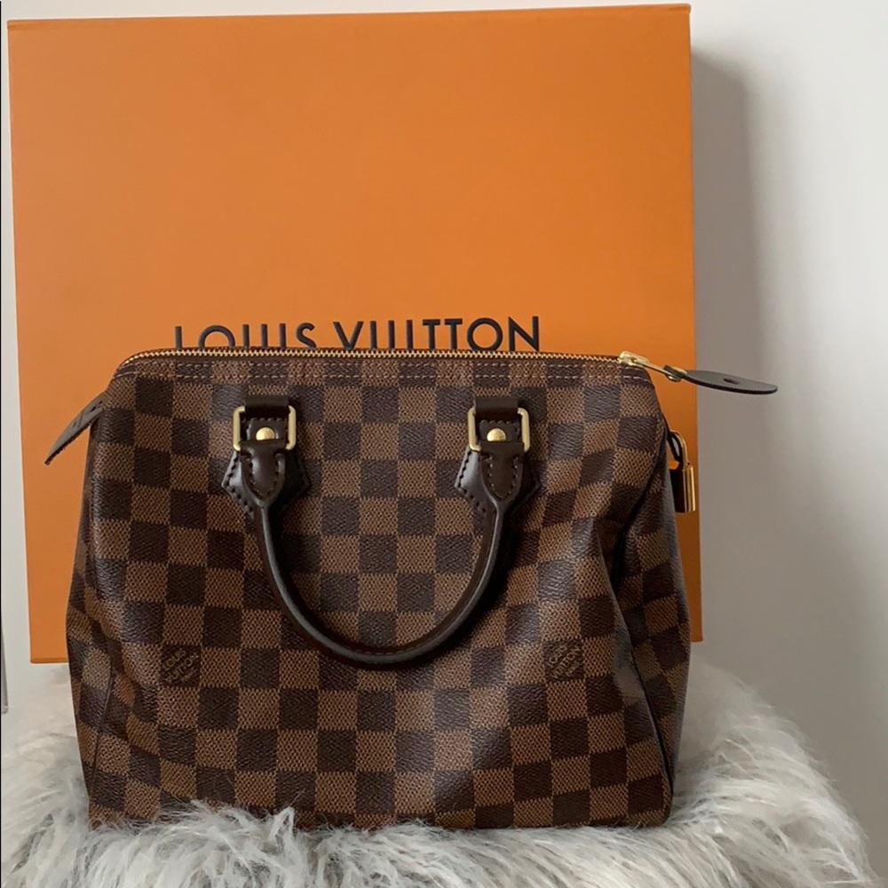 AUTHENTIC Louis Vuitton Speedy 25 in Damier Ebene